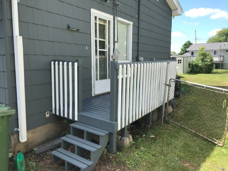 Wood Deck Washing and Solid Staining